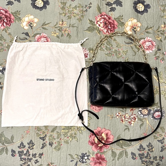 STAND STUDIO Brynnie medium quilted leather shoulder bag in black. - Picture 7 of 10